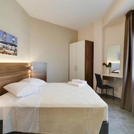 Hotel Continent Gagra Exteriér fotografie