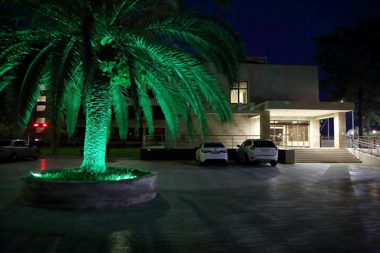 Hotel Continent Gagra Exteriér fotografie